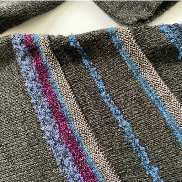 Soft Surroundings PS Foley Fringe Tunic Sweater
Wool Acrylic 38426 striped - Picture 8 of 13